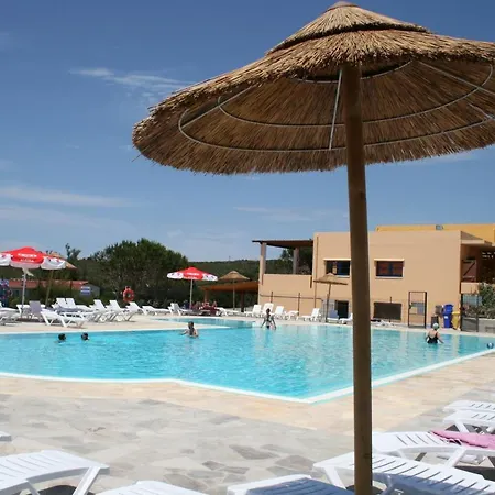 Happy Camp Mobile Homes In Camping Tonnara Parque de Campismo